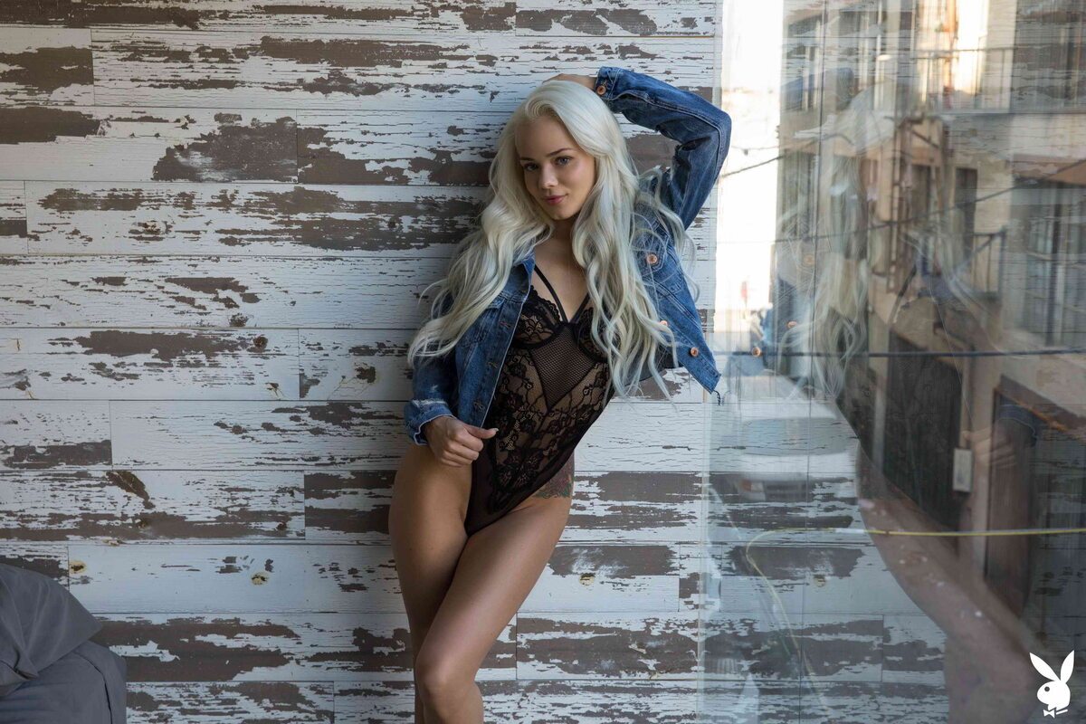 Bild Markiert Mit Skinny Blonde Elsa Jean Playboy Lingerie Sexy