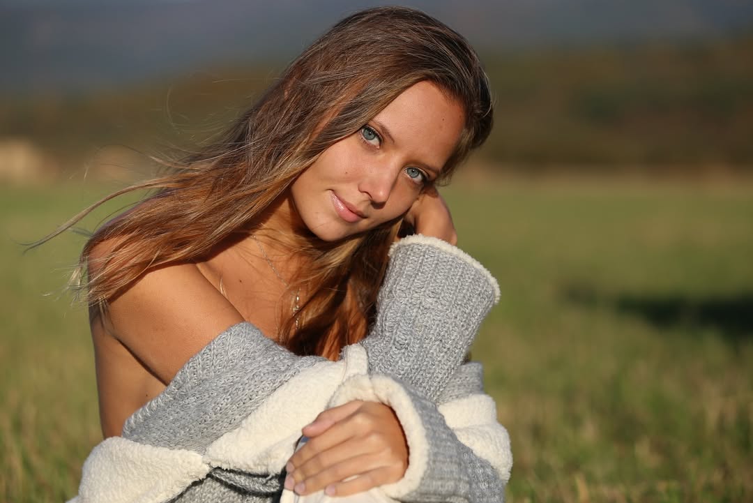 Bild markiert mit: Blonde, Katya Clover - Mango A, Cute, Eyes, Nature, Russian, Sexy Wallpaper