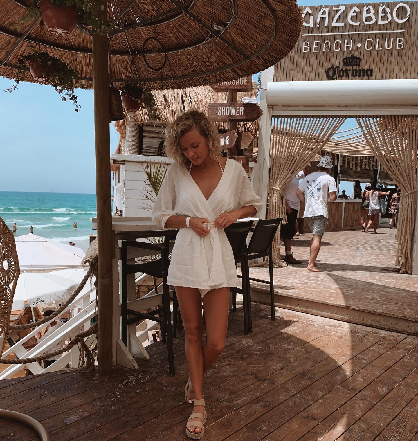 Bild markiert mit: Skinny, Abby Neff, American, Blonde, Legs, Cute