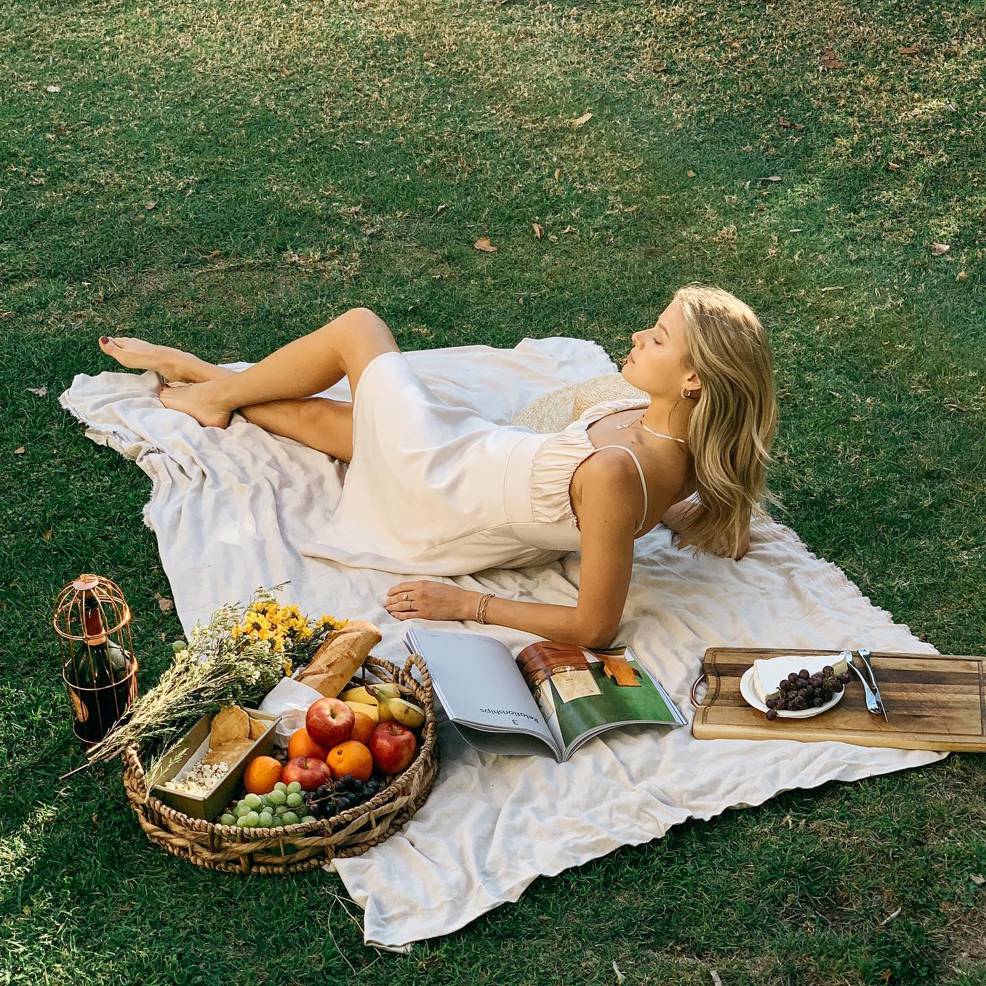 Bild markiert mit: Skinny, Abby Neff, American, Blonde, Legs, Cute