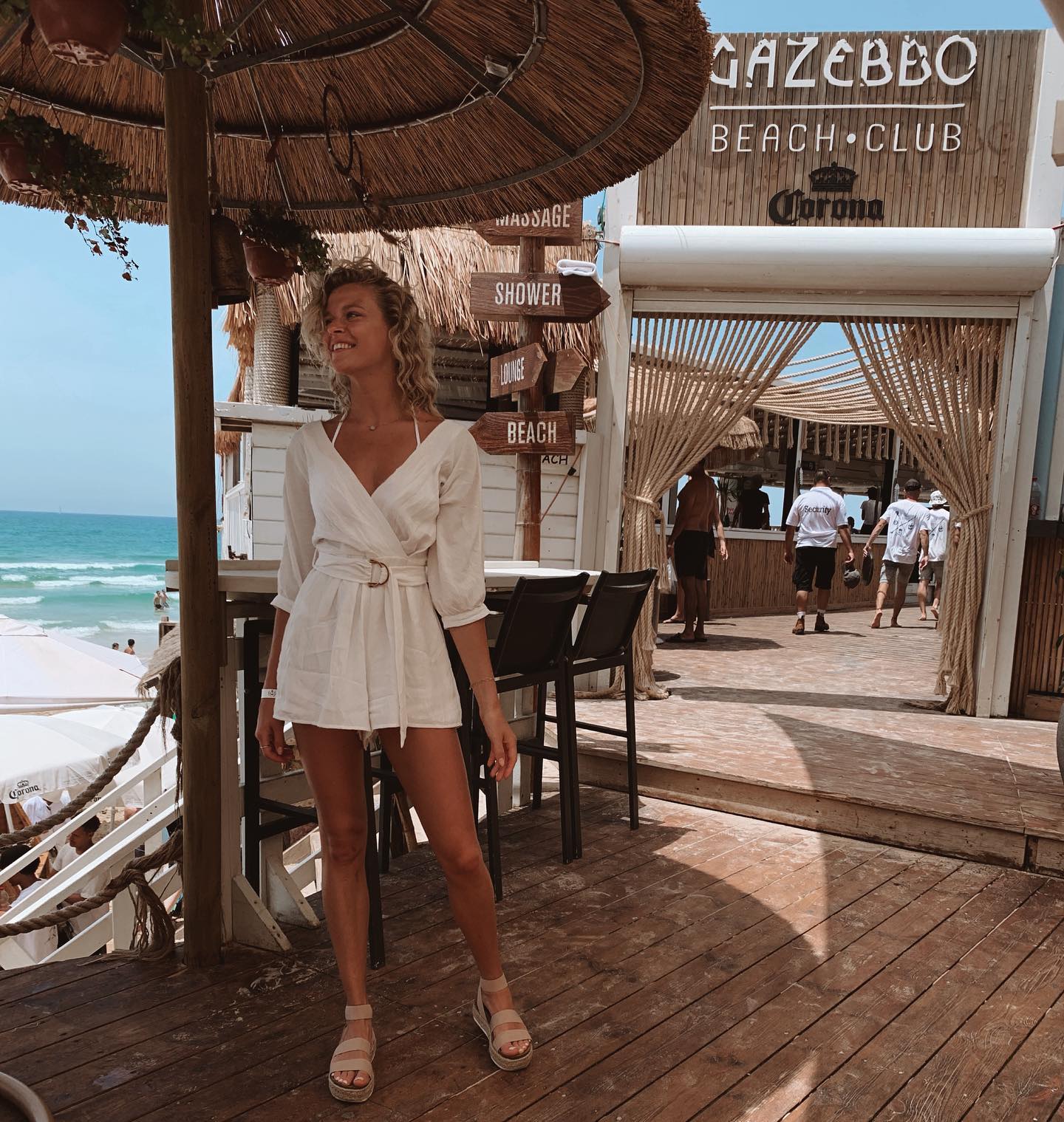 Bild markiert mit: Skinny, Abby Neff, American, Blonde, Legs, Cute