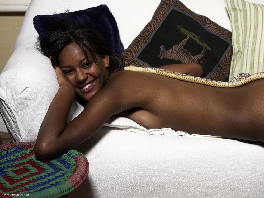 Bild markiert mit: Skinny, Black, Hegre Art, Naomi, Sexy Wallpaper, Smiling, South African, Cute