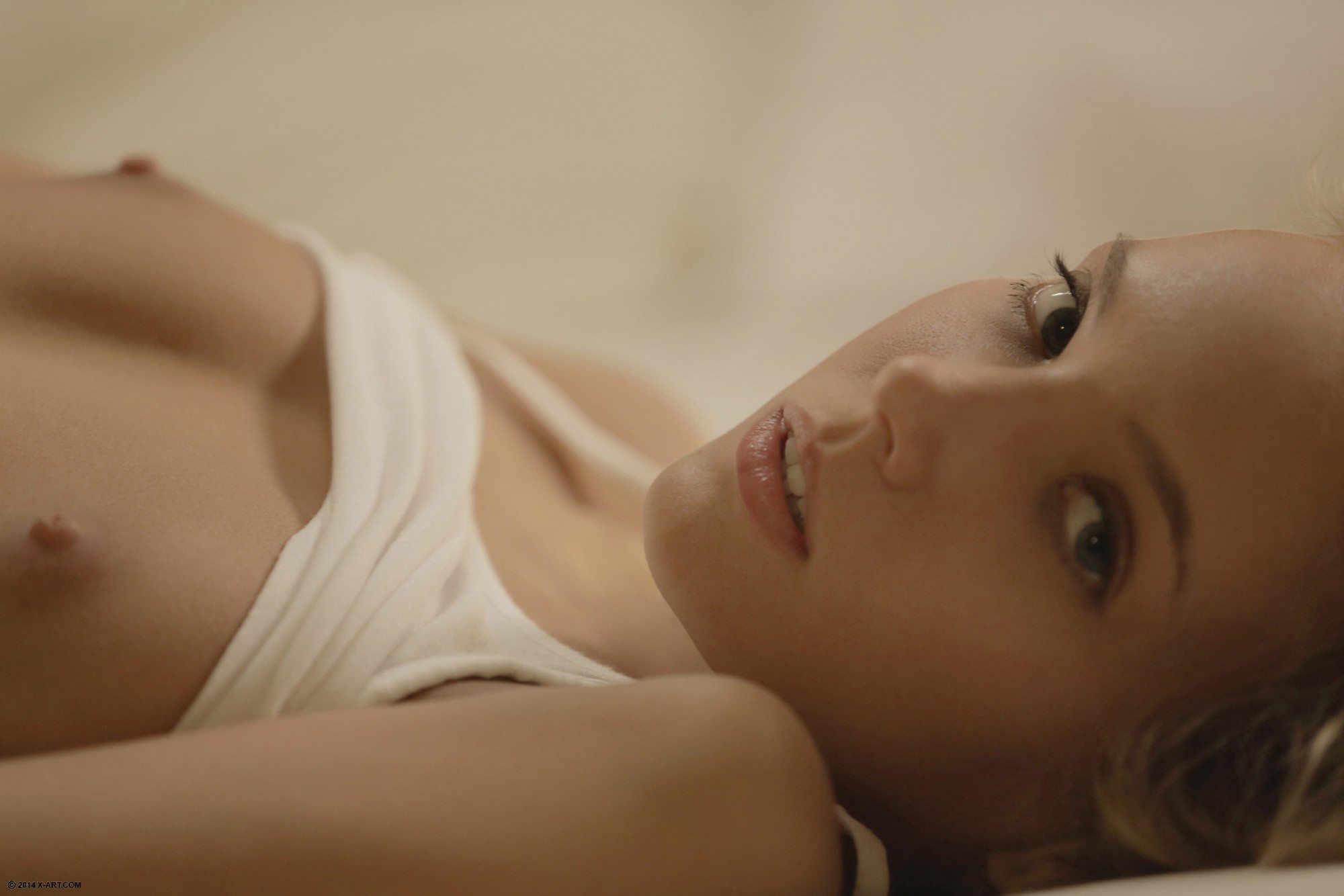 Bild markiert mit: Skinny, Blonde, Eyes, Katya Clover - Mango A, Knock On My Door, Russian, Sexy Wallpaper, X-Art, Cute, Face, Small Tits