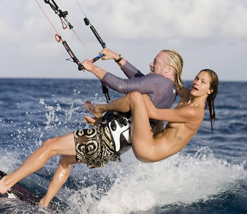 Bild markiert mit: Skinny, Brunette, Denni Parkinson, Richard Branson, Celebrity - Star, English, Kitesurf, Legs, South African, Sport