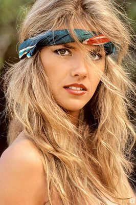 Bild markiert mit: American, Blonde, Eyes, Playboy, Terri Welles, Face, Safe for work