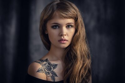 Bild markiert mit: Anastasia Scheglova, Brunette, Cute, Eyes, Safe for work, Sexy Wallpaper, Tattoo