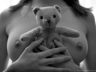 Bild markiert mit: Black and White, Sexy Wallpaper, Boobs