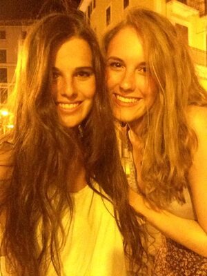 Bild markiert mit: Blonde, Brunette, Caterina, Eyes, Italian, 2 girls, Cute, Safe for work, Smiling