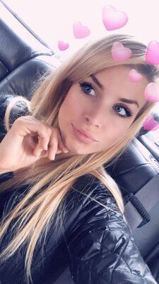 Bild markiert mit: Blonde, Camgirl, Chaturbate, Jana Volkova