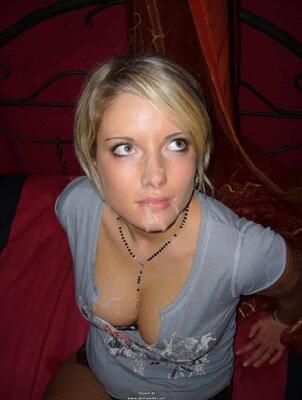 Bild markiert mit: Blonde, Cumshot, Cute, Eyes, Facial, Fake