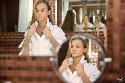 Bild markiert mit: Blonde, Mirror, Nancy Ace - Nancy A, Second Day with Nancy, Sexy Wallpaper, Ukrainian, Watch4Beauty, Cute, Safe for work