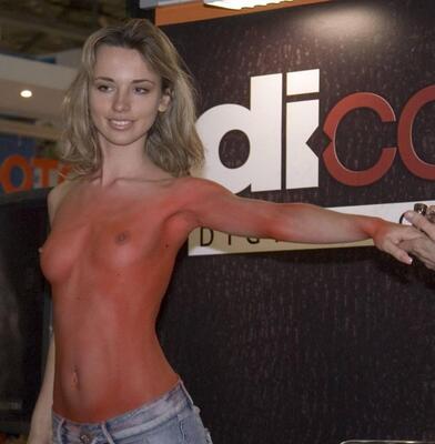 Bild markiert mit: Blonde, Skinny