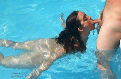 Bild markiert mit: Blowjob, Brunette, Sexy Wallpaper, Dick, Pool