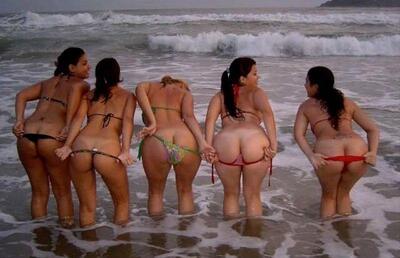 Bild markiert mit: Brunette, 5 girls, Ass - Butt, Beach, Sexy Wallpaper