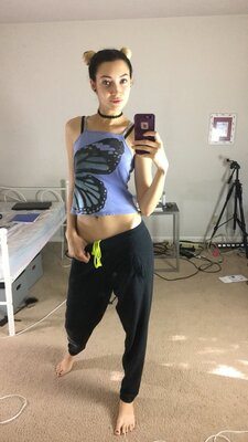 Bild markiert mit: Bambii Bonsai, Brunette, Camgirl, Chaturbate, nood.tv, Selfie