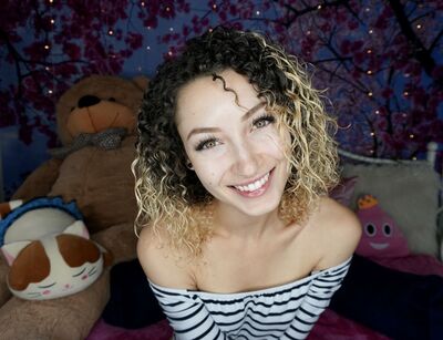 Bild markiert mit: Bambii Bonsai, Brunette, Camgirl, Chaturbate, nood.tv