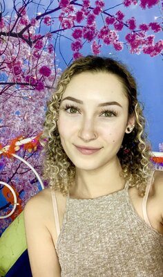 Bild markiert mit: Bambii Bonsai, Brunette, Camgirl, Chaturbate, nood.tv