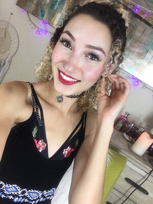 Bild markiert mit: Bambii Bonsai, Brunette, Camgirl, Chaturbate, nood.tv