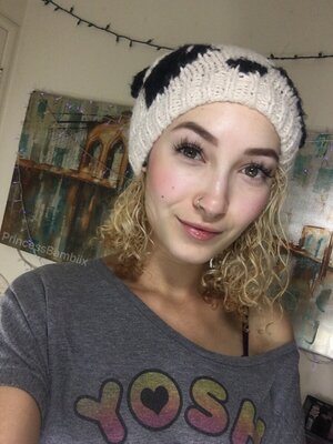Bild markiert mit: Bambii Bonsai, Brunette, Camgirl, Chaturbate, nood.tv