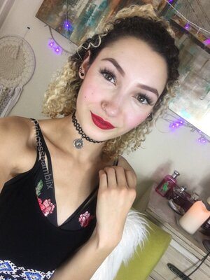 Bild markiert mit: Bambii Bonsai, Brunette, Camgirl, Chaturbate, nood.tv