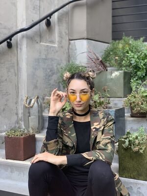Bild markiert mit: Brunette, Bambii Bonsai, Camgirl, Chaturbate, nood.tv