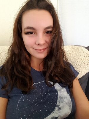 Bild markiert mit: Brunette, Camgirl, Chaturbate, Lexxy, nood.tv