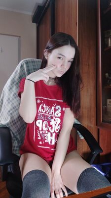 Bild markiert mit: Brunette, Camgirl, Chaturbate, MeowMeowMay