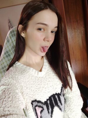 Bild markiert mit: Brunette, Camgirl, Chaturbate, MeowMeowMay