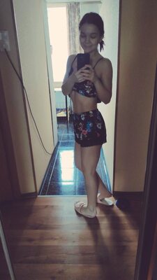 Bild markiert mit: Brunette, Camgirl, Chaturbate, MeowMeowMay