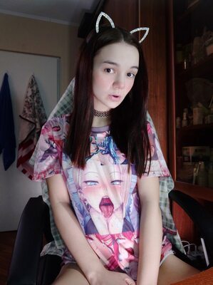 Bild markiert mit: Brunette, Camgirl, Chaturbate, MeowMeowMay