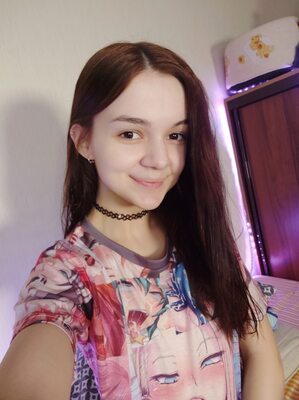 Bild markiert mit: Brunette, Camgirl, Chaturbate, MeowMeowMay