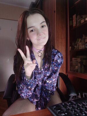 Bild markiert mit: Brunette, Camgirl, Chaturbate, MeowMeowMay