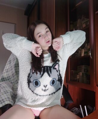 Bild markiert mit: Brunette, Camgirl, Chaturbate, MeowMeowMay