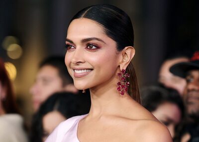 Bild markiert mit: Brunette, Deepika Padukone, Celebrity - Star, Face, Indian, Safe for work, Smiling