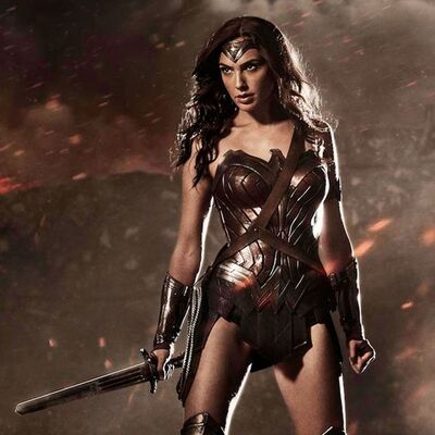 Bild markiert mit: Brunette, Gal Gadot, Celebrity - Star, Cosplay, Israeli, Safe for work