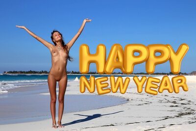 Bild markiert mit: Brunette, Katya Clover - Mango A, Cute, Happy New Year, Legs, Russian, Sexy Wallpaper, Small Tits, Tummy