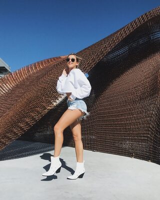 Bild markiert mit: Cindy Prado, Blonde, American