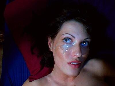 Bild markiert mit: Cumshot, Brunette, Facial