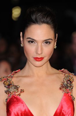 Bild markiert mit: Gal Gadot, Brunette, Israeli, Celebrity - Star, Safe for work