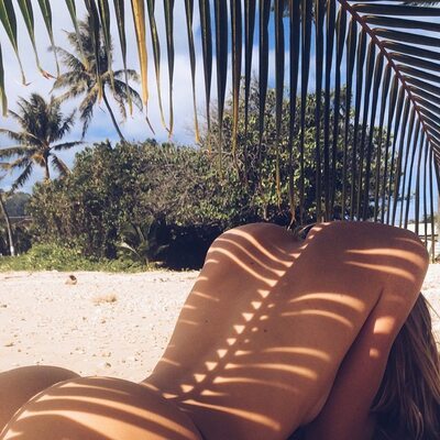 Bild markiert mit: Hailey Pandolfi, Ass - Butt, American, Beach