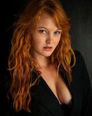 Bild markiert mit: Redhead, What is her name
