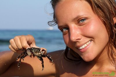 Bild markiert mit: Skinny, 2clovers.com, Beach, Blonde, Es Cavallet Beach Part 1, Katya Clover - Mango A, Russian, Sexy Wallpaper, Smiling, Wet, Cute, Tanned