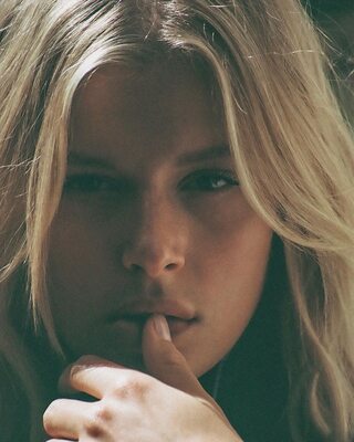 Bild markiert mit: Skinny, Abby Neff, American, Blonde, Eyes, Cute, Face