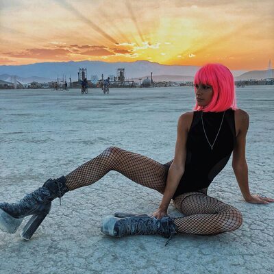 Bild markiert mit: Skinny, Abby Neff, American, Blonde, Legs, Cute