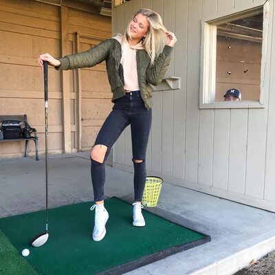 Bild markiert mit: Skinny, Abby Neff, American, Blonde, Legs, Smiling, Sport, Cute, Golf