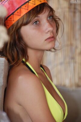 Bild markiert mit: Skinny, Amour Angels, Bikini, Erene - Vera B - Katya, Eyes, Kazantip, Redhead, Russian, Skokov, Cute, Face, Safe for work
