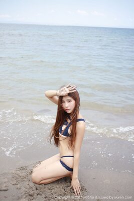 Bild markiert mit: Skinny, Asian, Beach, Bikini