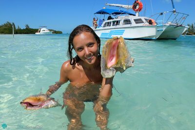 Bild markiert mit: Skinny, Bikini Life Trip to Iguana Island, Blonde, Katya Clover - Mango A, katya-clover.com, Bikini, Boat, Eyes, Russian, Sexy Wallpaper, Small Tits, Smiling