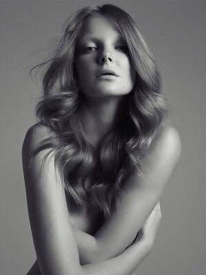 Bild markiert mit: Skinny, Black and White, Blonde, Eniko Mihalik, Celebrity - Star, Cute, Hungarian