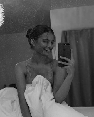 Bild markiert mit: Skinny, Black and White, Blonde, Lotta Emilie Stichler, Cute, Lingerie, Selfie, Smiling, Swedish